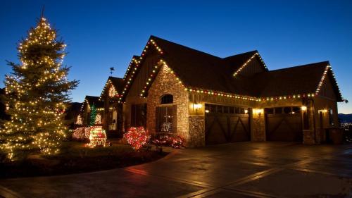 residential-Christmas-light-installation-Plymouth this image shows Christmas light installation in Jacskon
